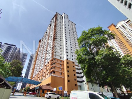 Apartment For Auction at Flora Damansara Apartment