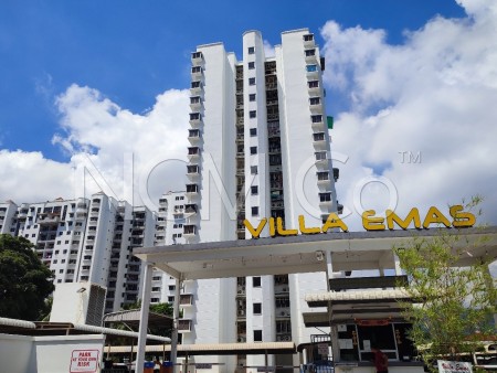 Apartment For Auction at Villa Emas