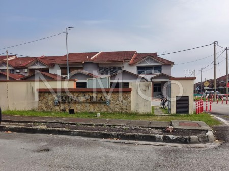 Terrace House For Auction at Putra Villas