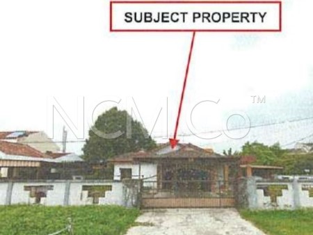 Bungalow House For Auction at Taman Alam Shah