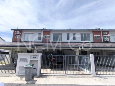 Terrace House For Auction at Iringan Bayu