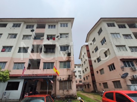 Apartment For Auction at Taman Pendamar Indah 2