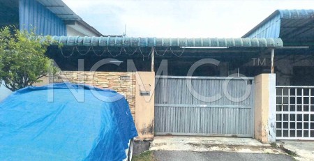 Terrace House For Auction at Taman Selasih