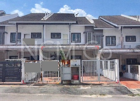 Terrace House For Auction at The Lake Residence