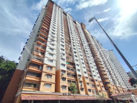 Apartment For Auction at Flora Damansara Apartment