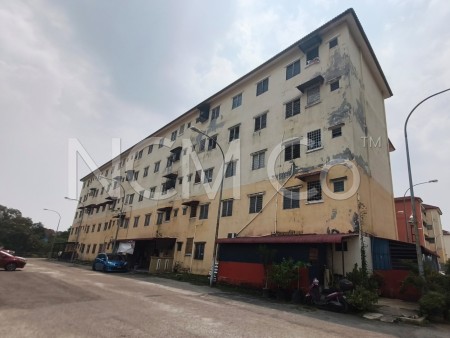 Apartment For Auction at Saujana Teratai Flat