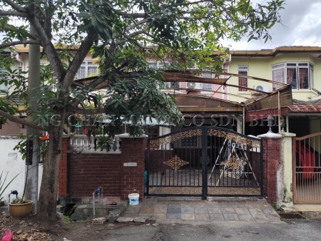 Terrace House For Auction at TTDI Jaya