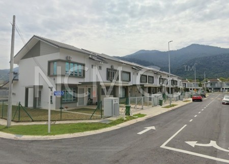 Terrace House For Auction at Proton City