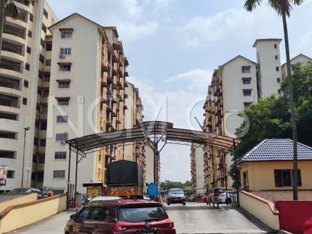 Apartment For Auction at Vista Lavender