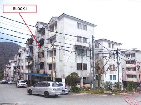 Apartment For Auction at Taman Tringkap Puncak Apartment