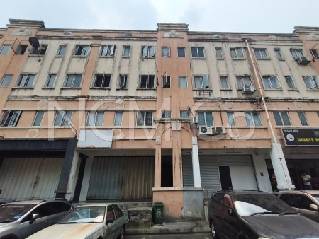 Apartment For Auction at Taman Serdang Perdana