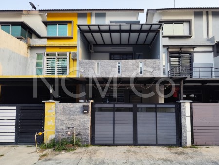 Terrace House For Auction at Taman Scientex