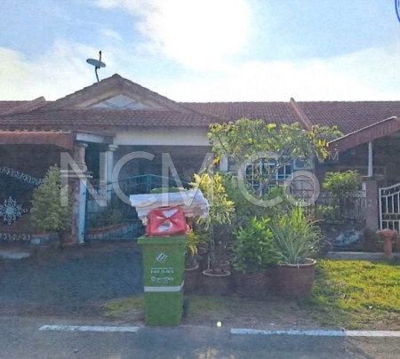 Terrace House For Auction at Taman Inderapura