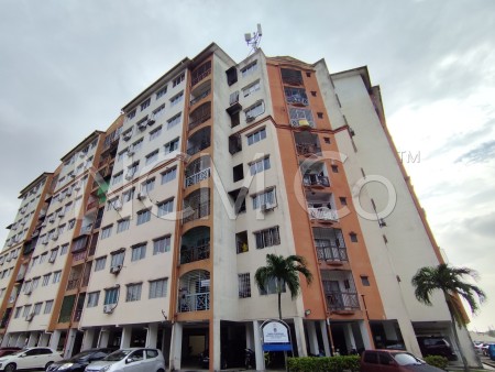 Apartment For Auction at Impian Sentosa