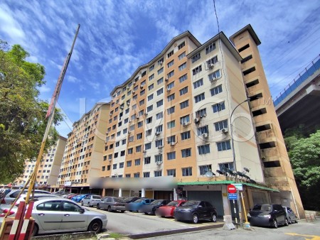 Apartment For Auction at Cemara Apartment