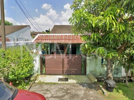 Terrace House For Auction at Taman Mawar