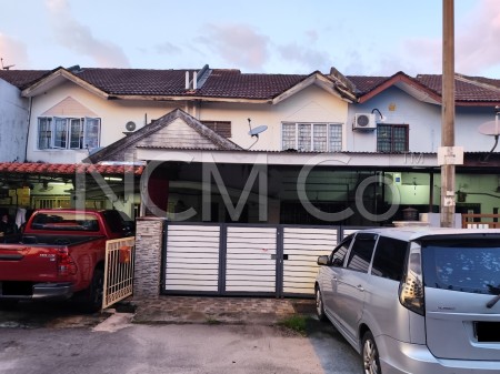 Terrace House For Auction at Tamu Hill Park