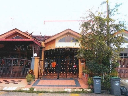 Terrace House For Auction at Taman Bestari Indah