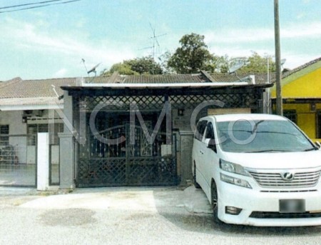 Terrace House For Auction at Taman Aman