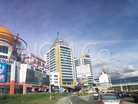 Shop For Auction at 1Borneo Hypermall
