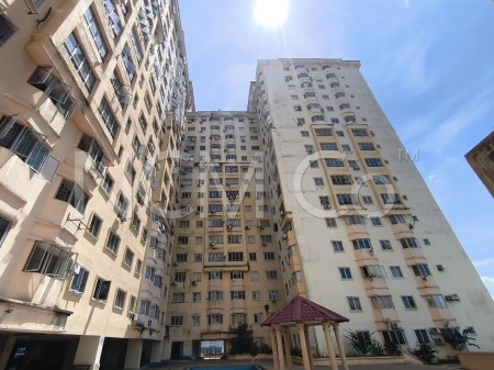 Serviced Residence For Auction at Serdang Skyvillas