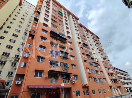 Apartment For Auction at Sri Ria Apartment
