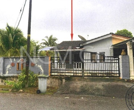Terrace House For Auction at Desa Kundang