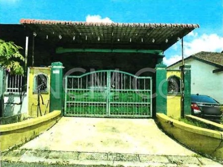 Terrace House For Auction at Taman Pulai Indah