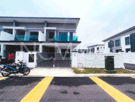 Terrace House For Auction at Taman Bestari Indah