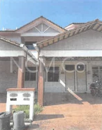Terrace House For Auction at Putra Villas