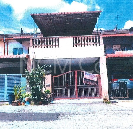 Terrace House For Auction at Taman Sri Kampar
