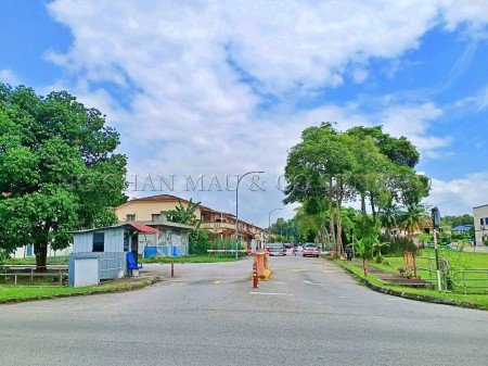 Terrace House For Auction at Kemuning Greenville