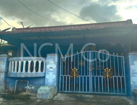 Terrace House For Auction at Taman Universiti