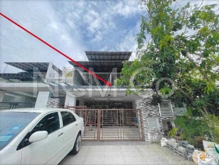Terrace House For Auction at Denai Alam