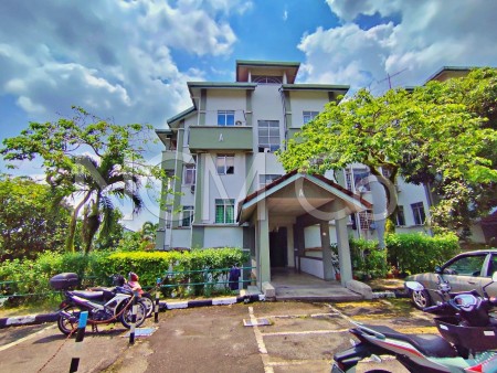 Apartment For Auction at Mon Bisca