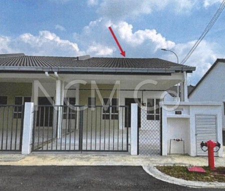 Terrace House For Auction at Iringan Bayu