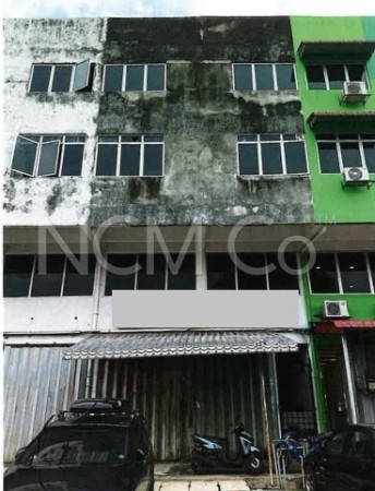 Shop For Auction at Taman Sri Jelok
