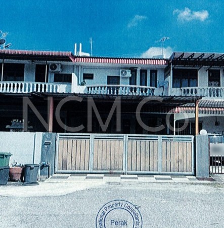 Terrace House For Auction at Taman Desa Pengkalan