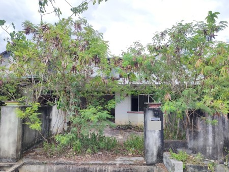 Terrace House For Auction at Taman Anggerik Permai
