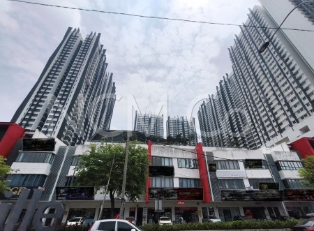 Serviced Residence For Auction at Lakeville Residence