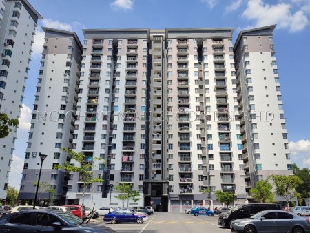 Apartment For Auction at Residensi Laguna Biru 2