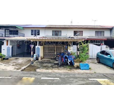 Terrace House For Auction at Taman Serdang Jaya