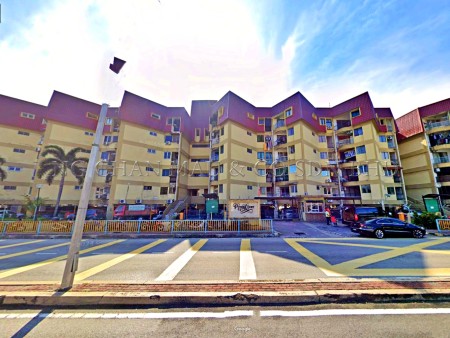 Apartment For Auction at Puteri Court