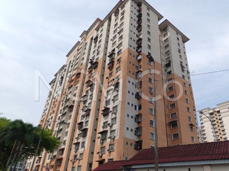Apartment For Auction at Pelangi Ara