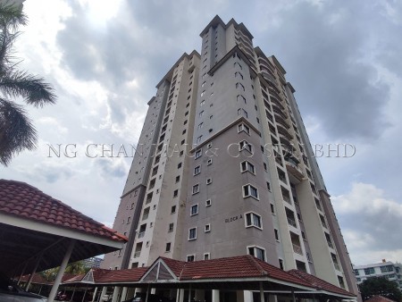 Condo For Auction at Casa Lago