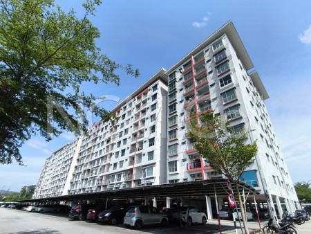 Apartment For Auction at Suria Residence