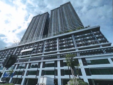 Serviced Residence For Auction at Majestic Maxim