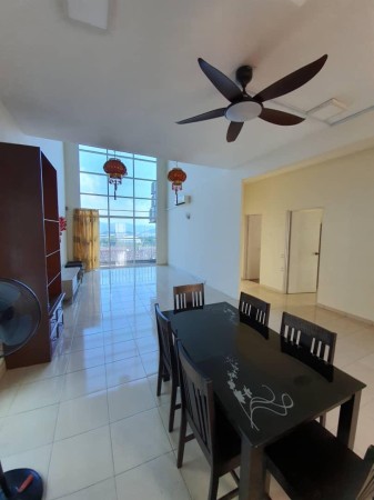 Condo For Sale at The iResidence
