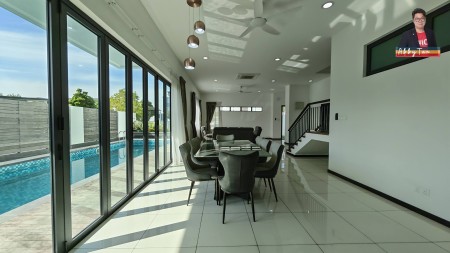 Bungalow House For Rent at Taman Manikar