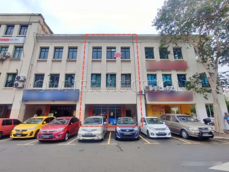 Shop Office For Auction at Precinct 8